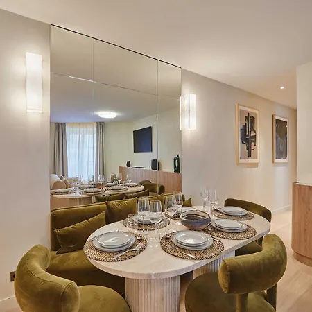 Sublime New Flat Louvre Palais-royal Paříž